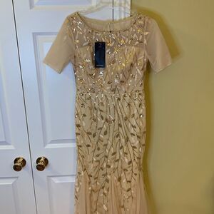 XUCTHHC Formal dress in beige/cream with gold detail